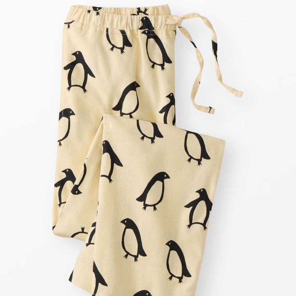 Hanna Andersson, Adult Holiday Flannel Pajama Pants, Squeaky the Penguin, size L
